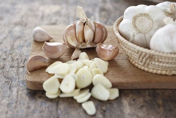 cleaning of parasites with garlic